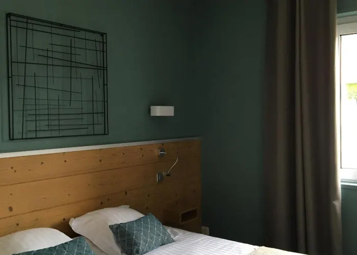 Logis Hotel & Restaurant - Le Manoir De Gavrelle