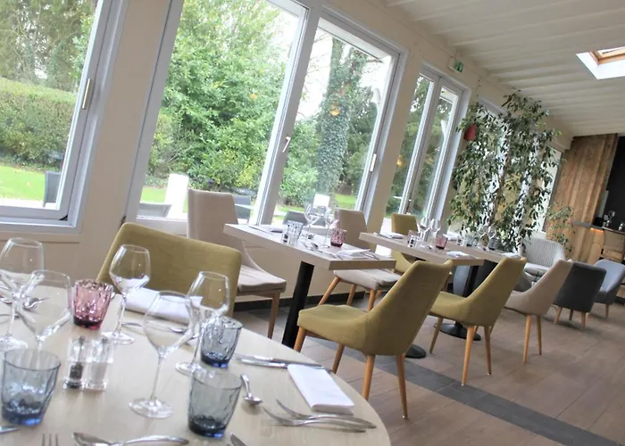 Logis Hotel & Restaurant - Le Manoir De Gavrelle