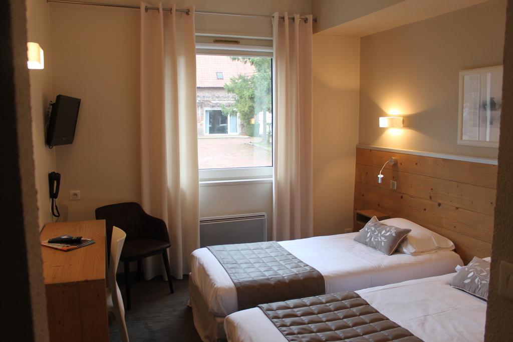 Logis & Restaurant - Le Manoir De Hotel