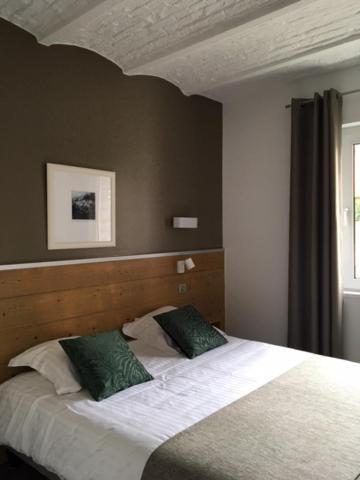 Logis & Restaurant - Le Manoir De 3* Gavrelle
