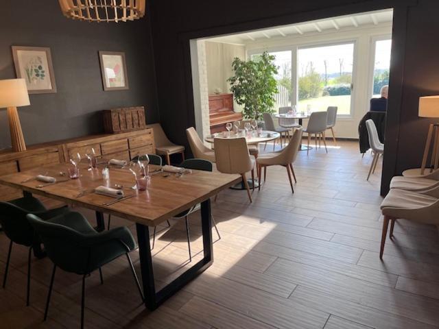 Logis & Restaurant - Le Manoir De