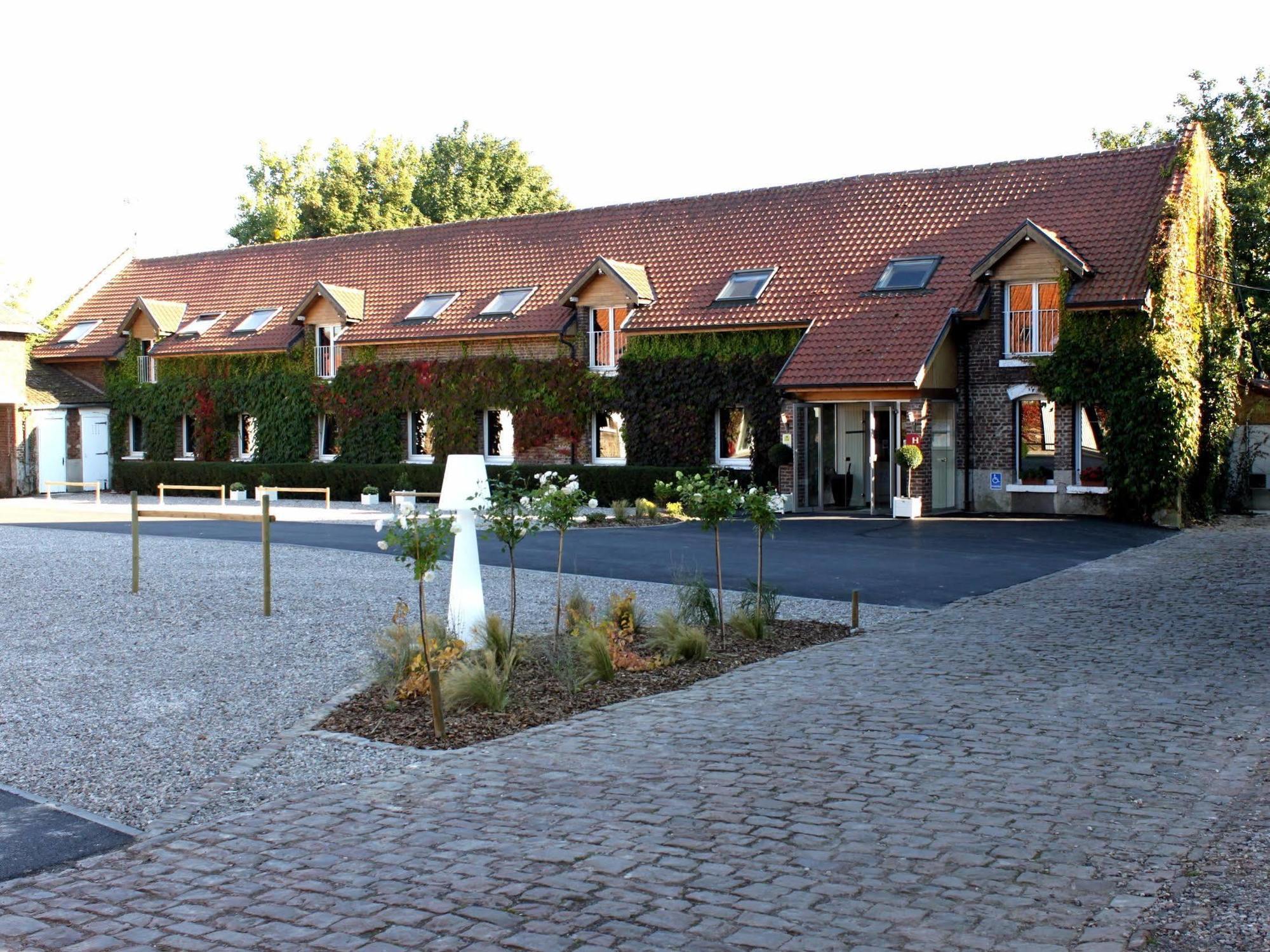 Logis & Restaurant - Le Manoir De Hotel 3*