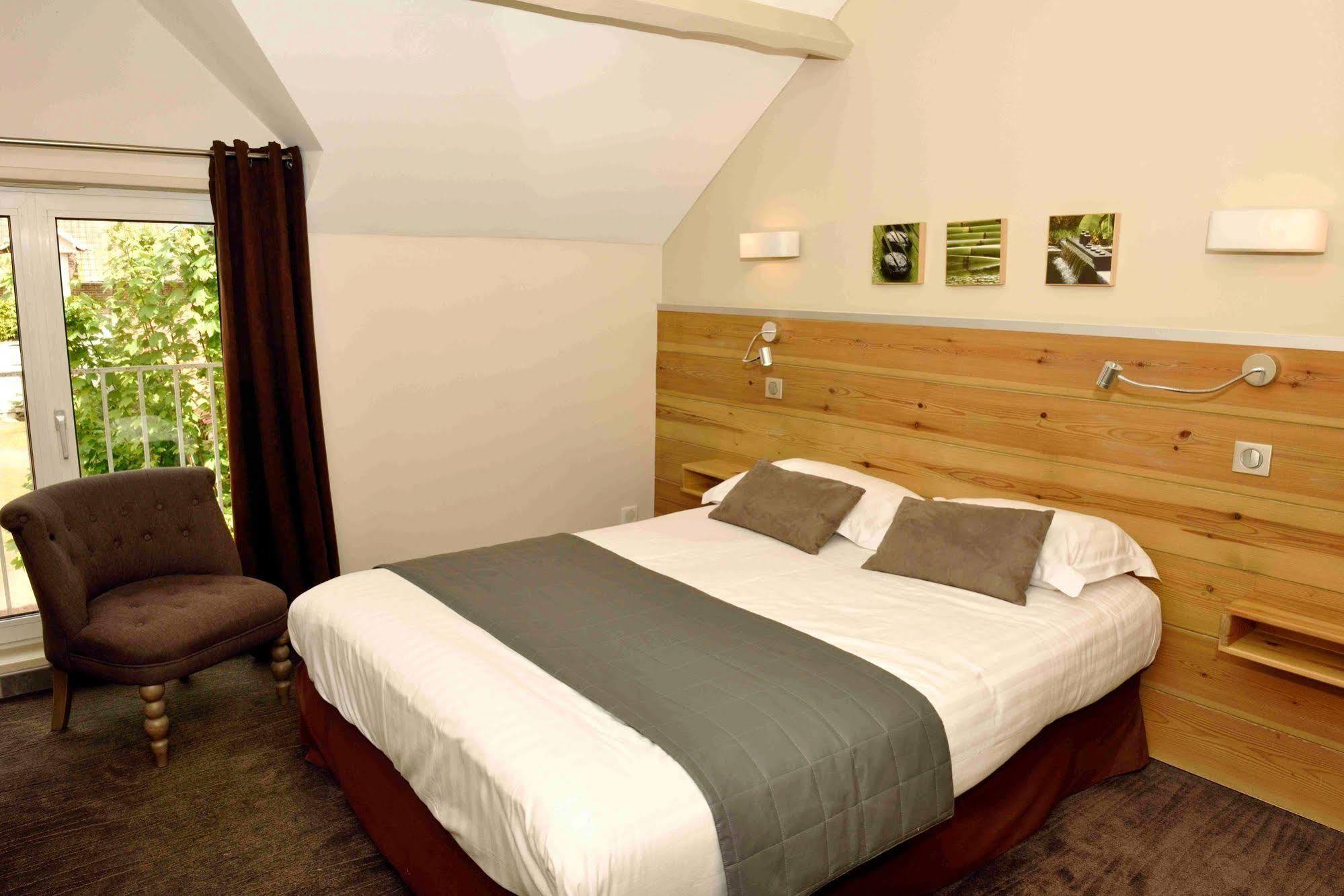 Hotel Logis & Restaurant - Le Manoir De Gavrelle