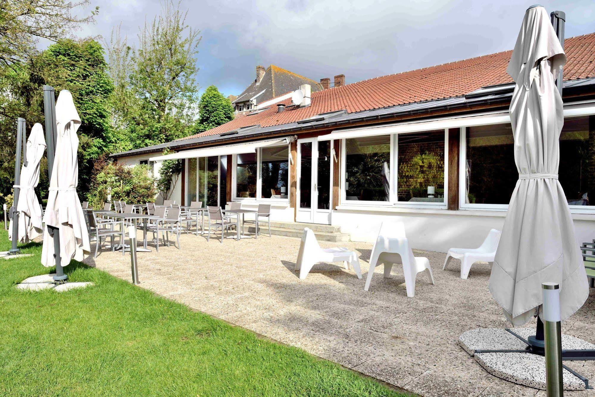 Logis & Restaurant - Le Manoir De Hotel 3*