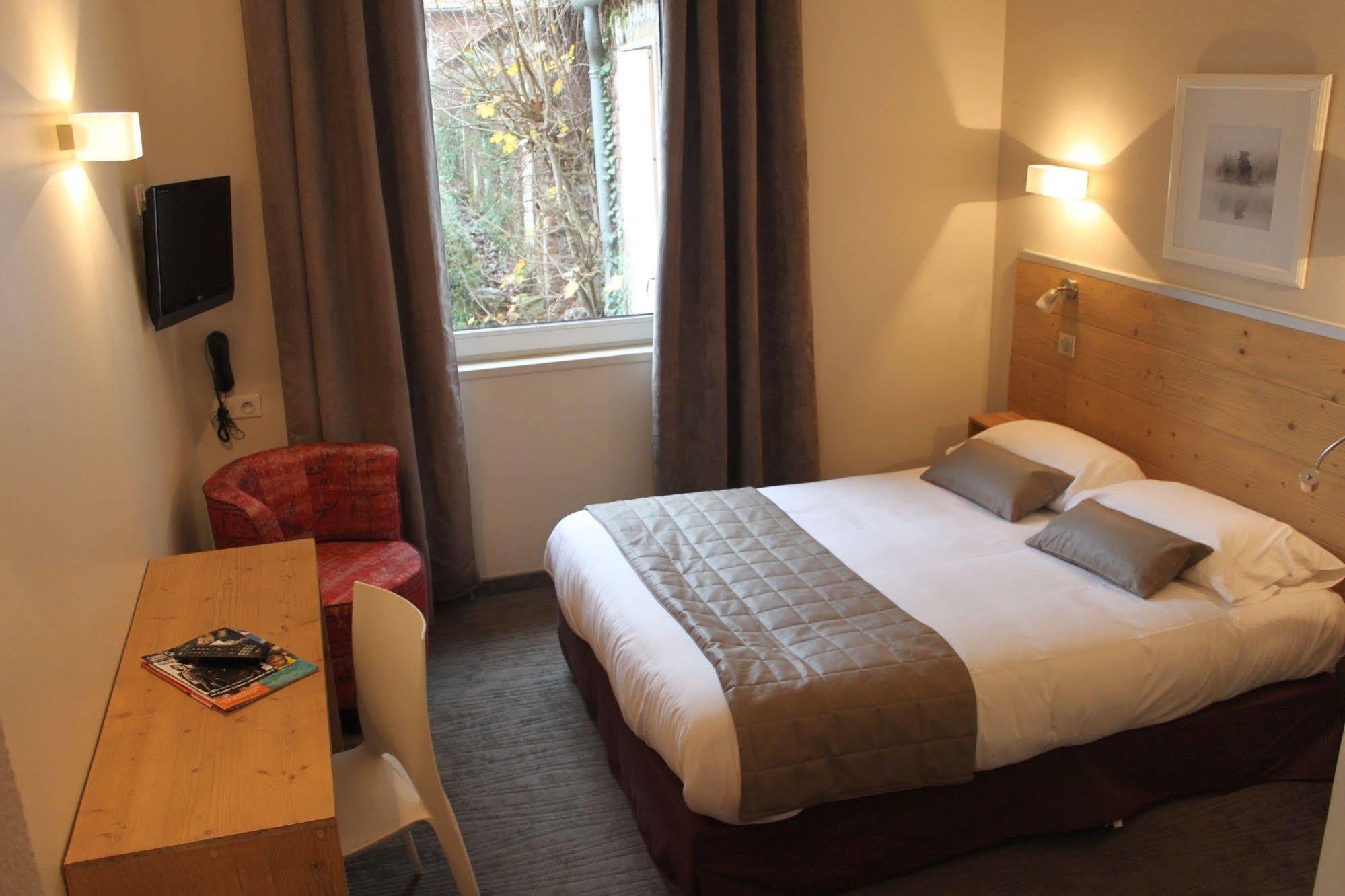 Logis & Restaurant - Le Manoir De