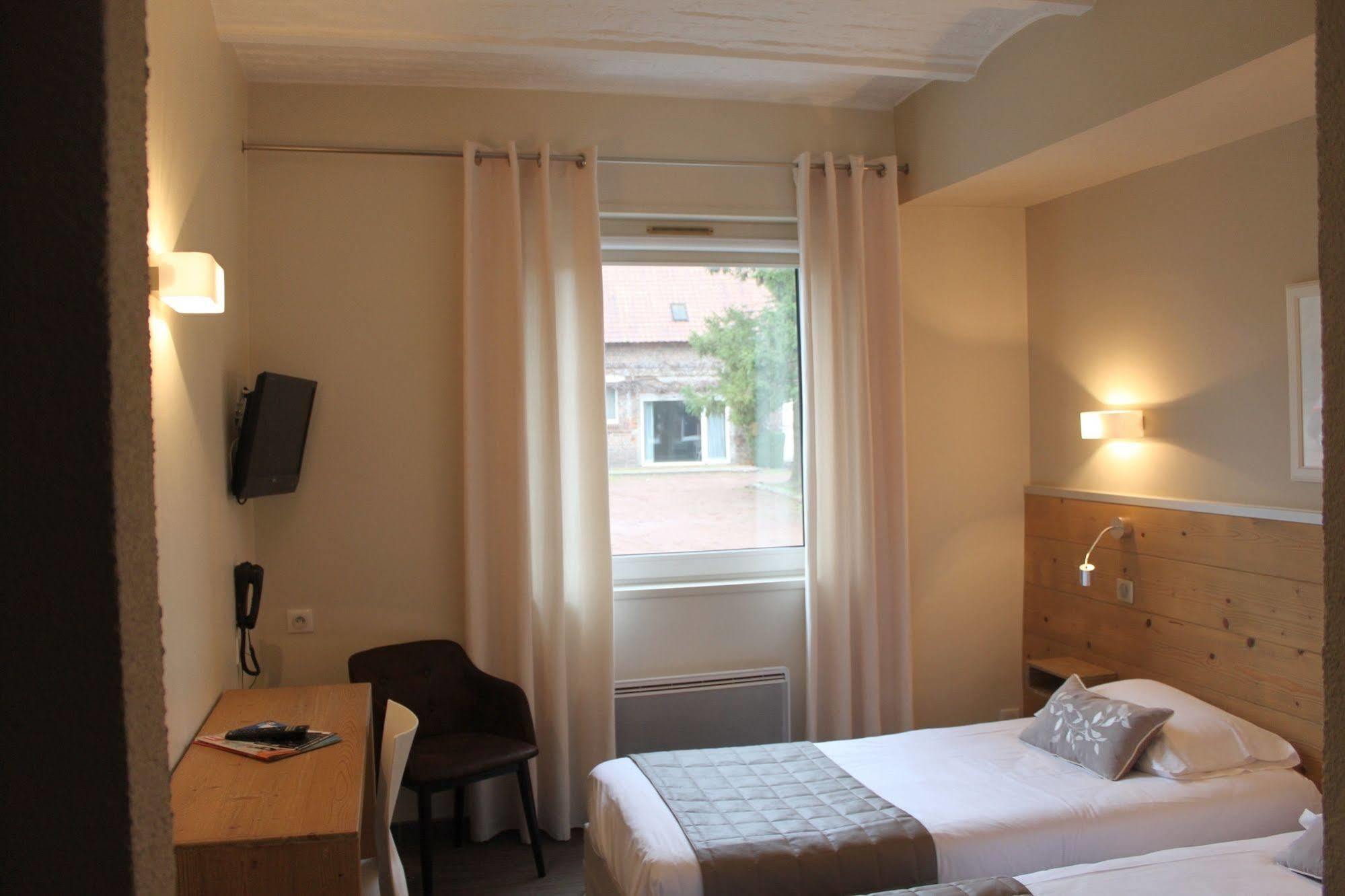 Hotel Logis & Restaurant - Le Manoir De Gavrelle